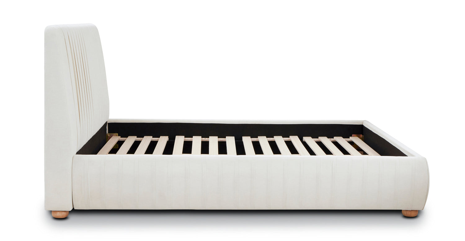 Mello White/Queen