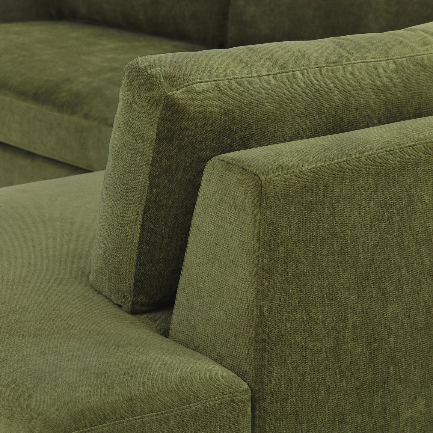 Zyon Right-Facing Bumper Chaise Sectional