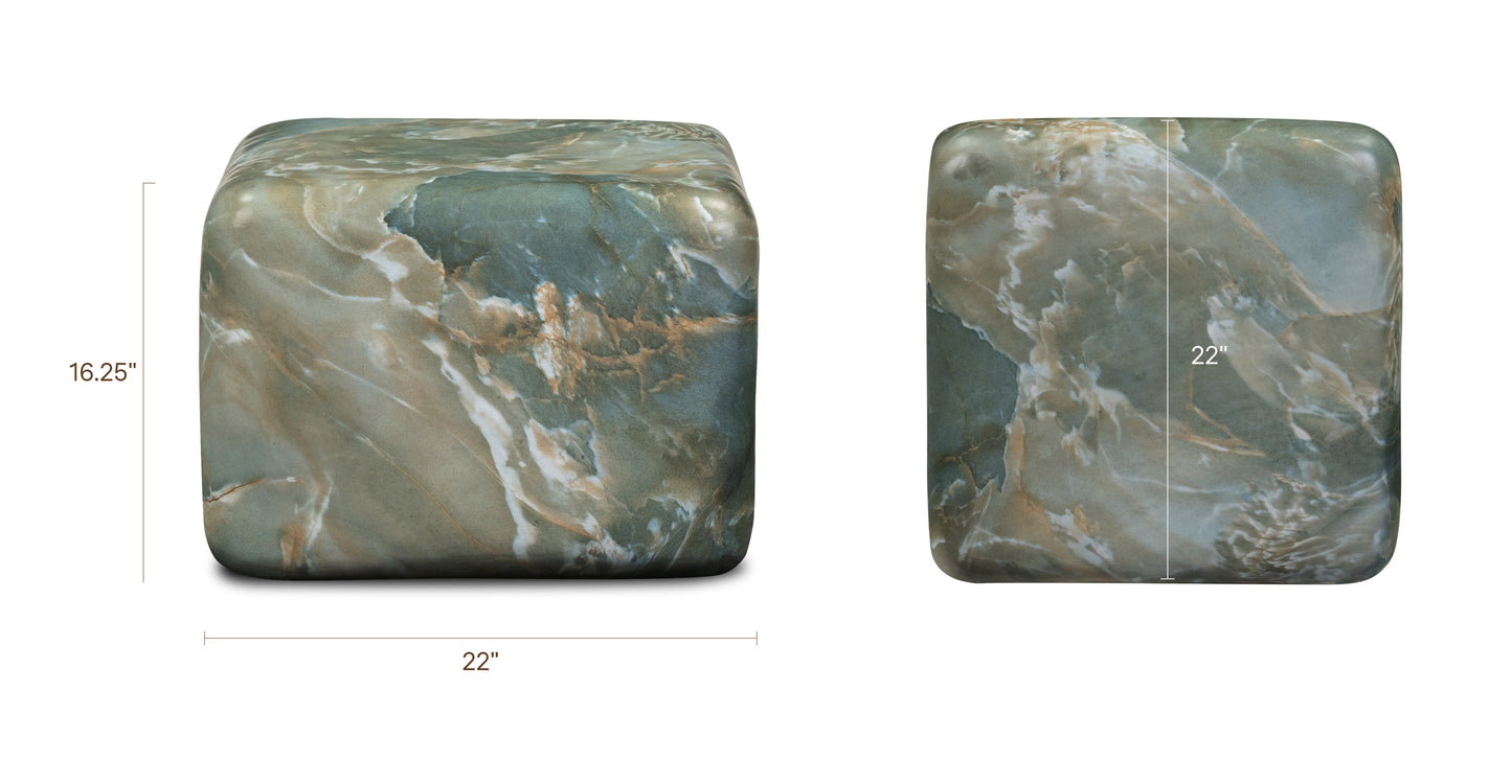 Jade Green, dimensions