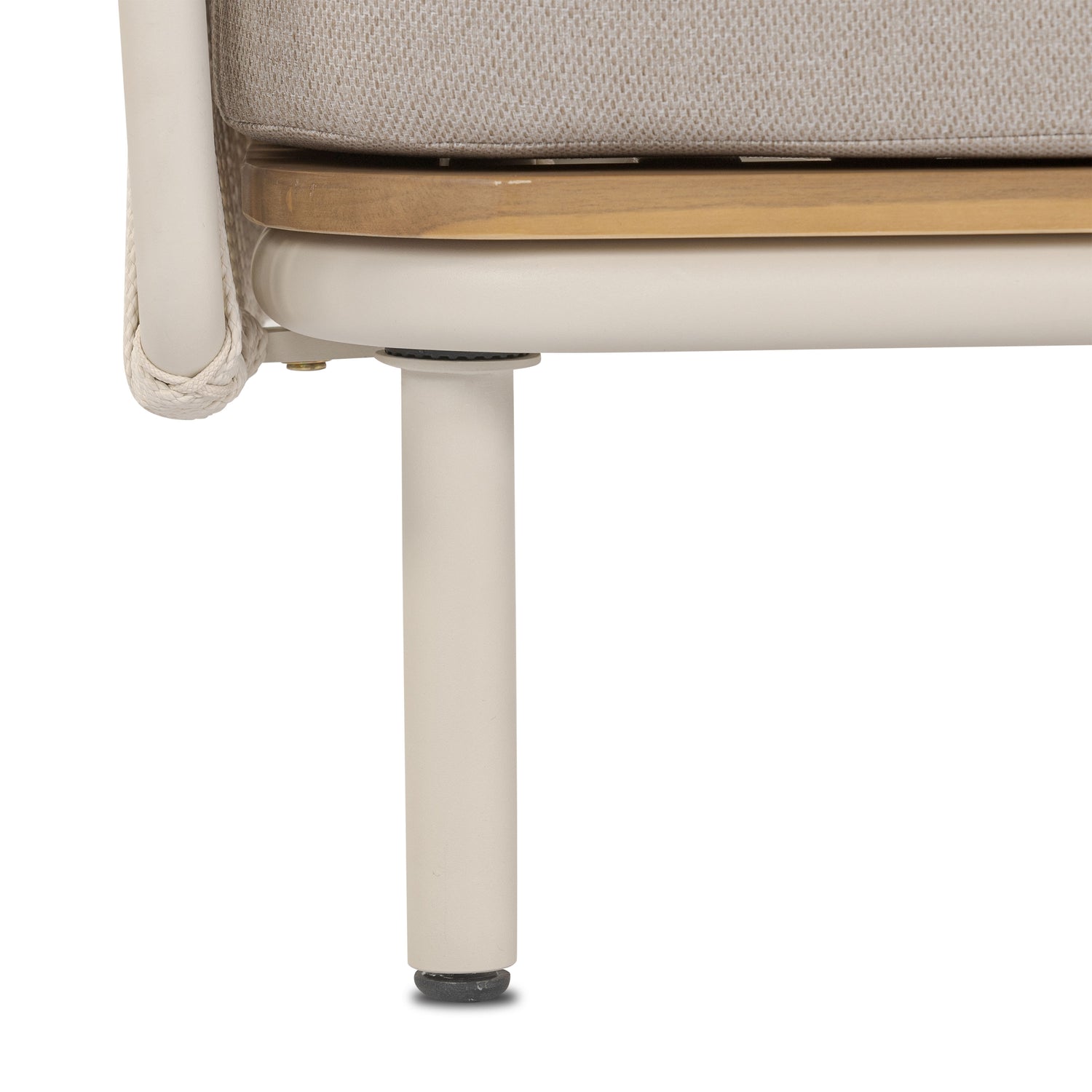 Salvora Outdoor Lounge Chair 